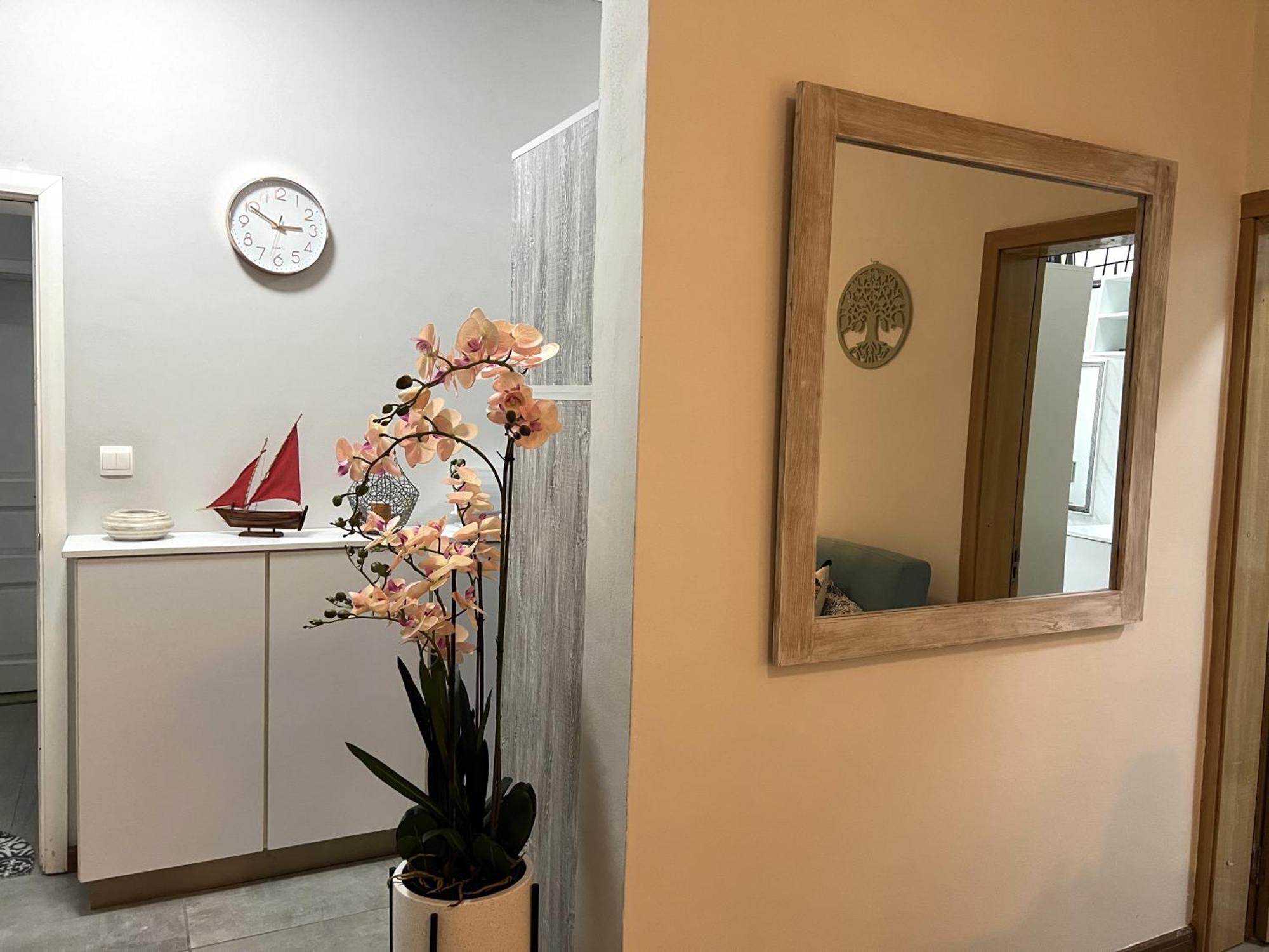 Newly Renovated Studio Apartment With Rooftop Pool, Few Steps To The Beach Flic en Flac Exterior photo